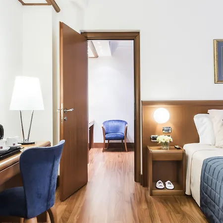 Ponte Sisto Hotel Rome