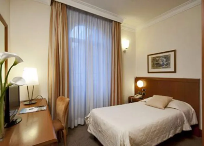 Ponte Sisto מלון 4*