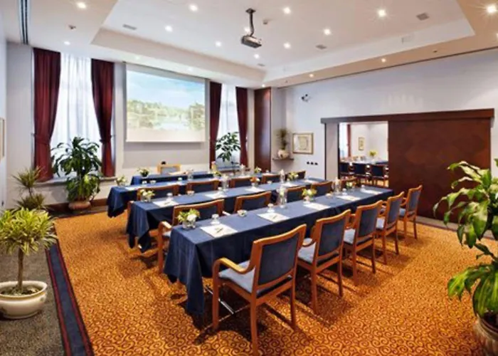 Ponte Sisto מלון 4*