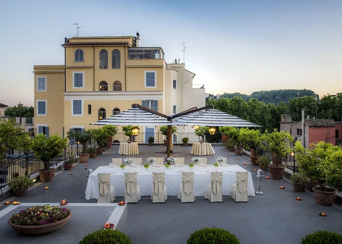 Ponte Sisto מלון 4*