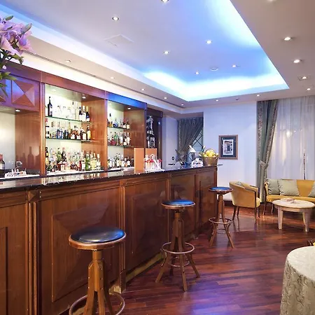 Ponte Sisto Hotel Rome